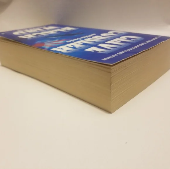 Two EUC action adventure Clive Cussler bks - Picture 11 of 11